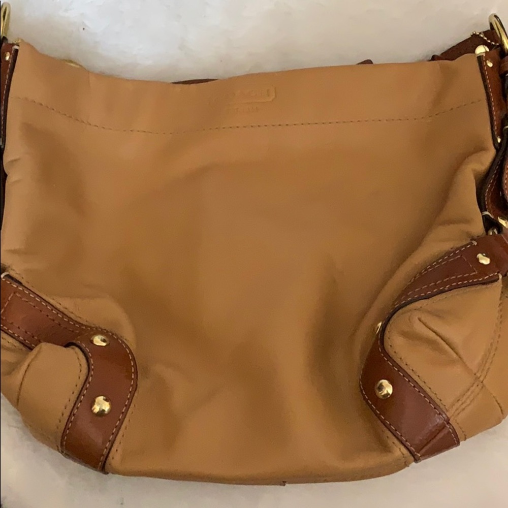 Coach small bag LIKE NEW